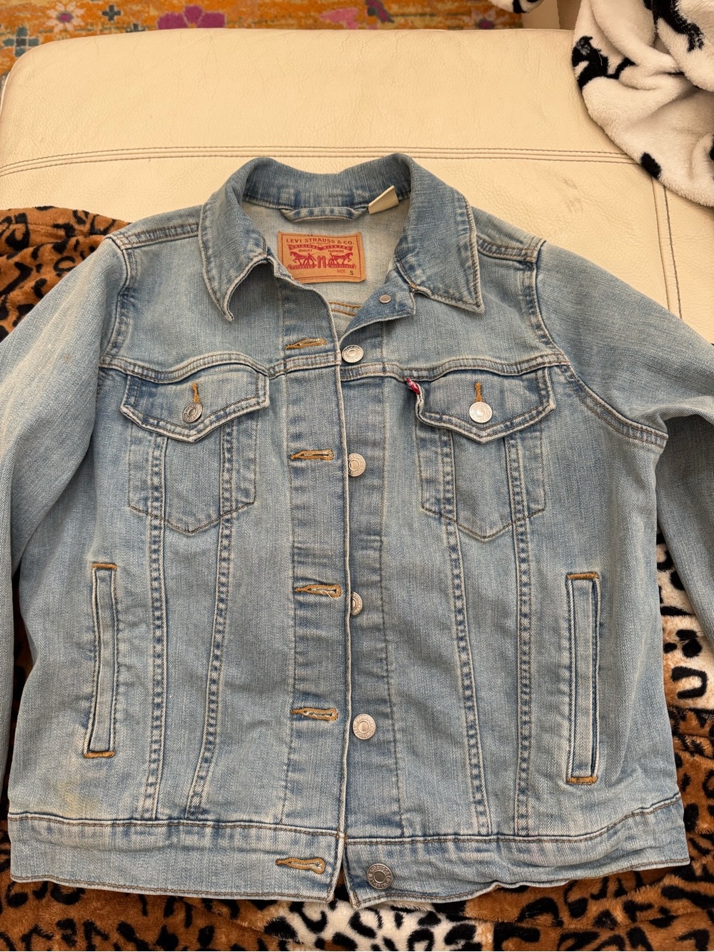 Levi's Light Blue Denim Trucker Jacket with Chest Pockets